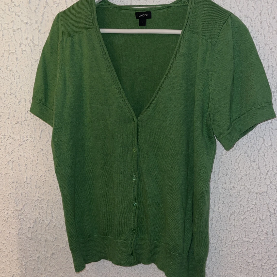 Tröja, T-shirt fast stickad💚🧚🏼♂️