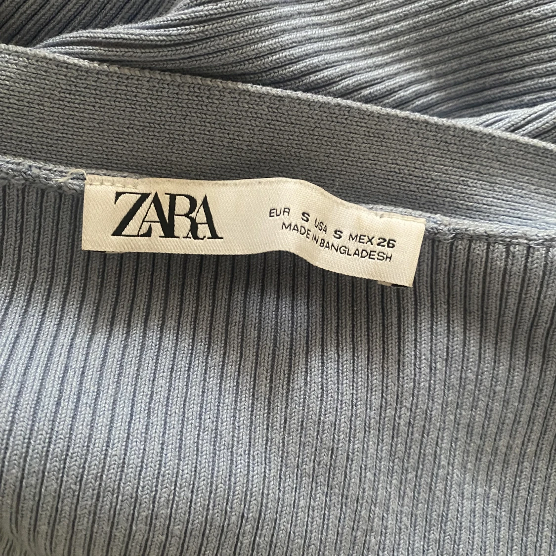 Ribbad blå topp - 91