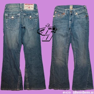 true religion jeans - True Religion jeans Joey  size on tag, 32/33  Ytterben, 105cm  Innerben, 85cm  midja (rakt över), 41cm  (modell 180cm)