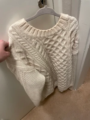 Uniqlo tröja - Fin kvalite sparsamt använd.🤍