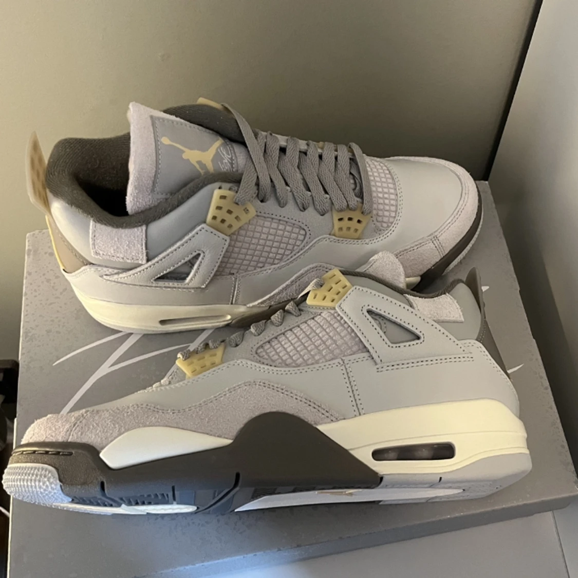 Jordan 4 Craft Photo Dust - 91