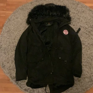 Jacka från Shein  - Päls jacka (Small) använd typ 4 gånger