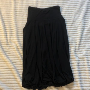 Svart klänning utan armar - Har använt på en gång