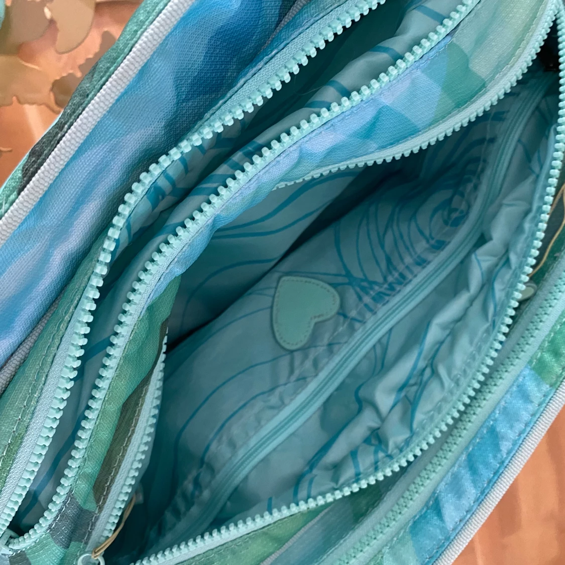 Desigual sportväska  - 90