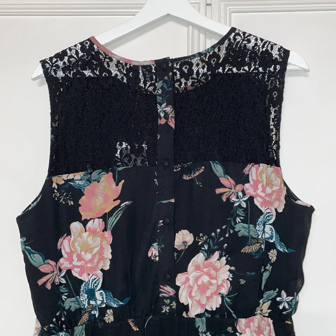 VERO MODA klänning spets  - 90