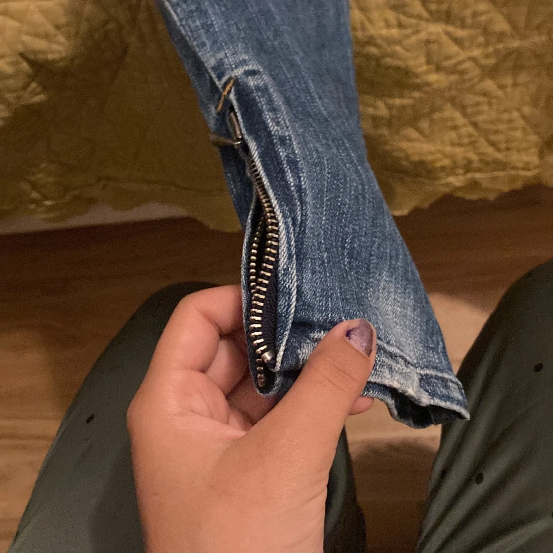 Trendiga lågmidjade byxor  - 91