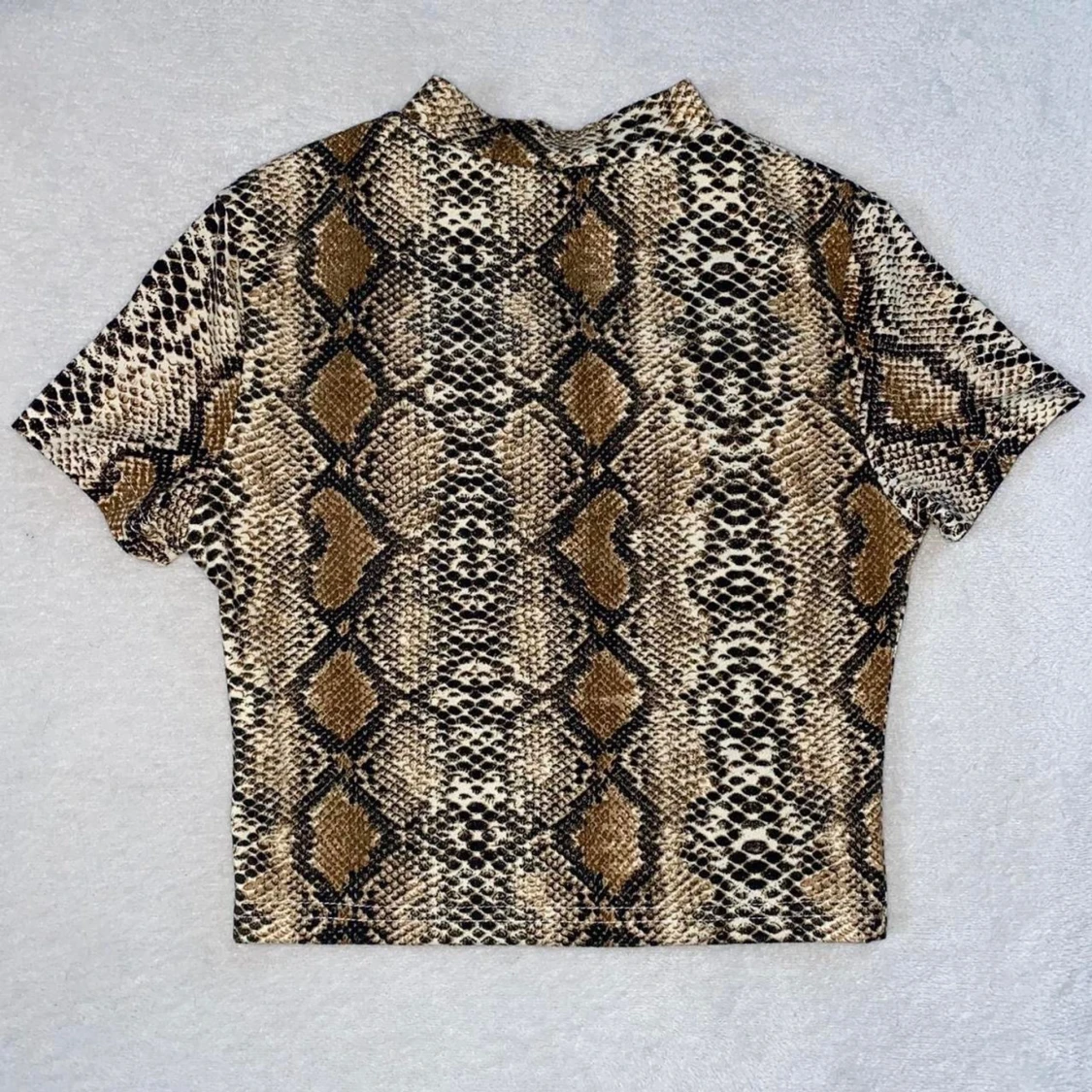 ”Killer” snakeskin crop top S - 90
