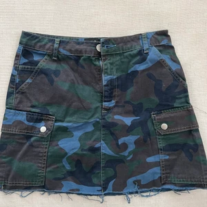 Kjol Urban outfitters  - Kjol från Urban outfitters använd 1 gång