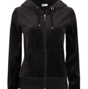 Cubus svart velour/velvet set - Knappast använd, säljer för har ej användning av den. Priset kan diskuteras.