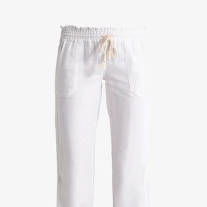 Roxy linnebyxor - Intressekoll på dessa Roxy linnebyxor jag köpte här på plick. Bra skick💕 är inte säker på att jag vill sälja men ser vad jag kan få för dem!❤️