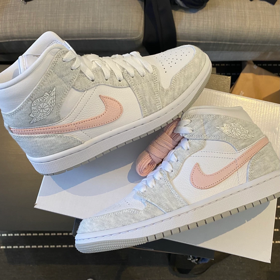 Jordan 1 Mid ”Light Iron Ore”