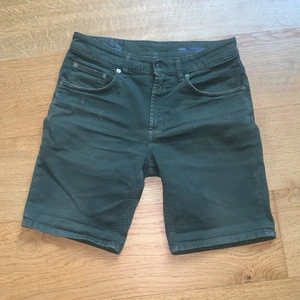 Dondup shorts - Gröna dondup shorts. Modell derick