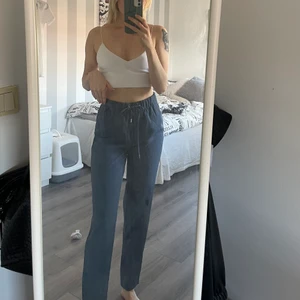 Pyjamas byxor  - Säljer mina kostym/pyjamas byxor från Cubus för att de inte kommer till användning. De är sköna och luftiga så kan användas både som pyjamas men även snygga sommar byxor. 