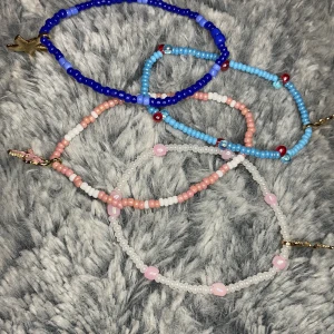 Armband  - Självgjorda meddela för coustume made braclets 😊