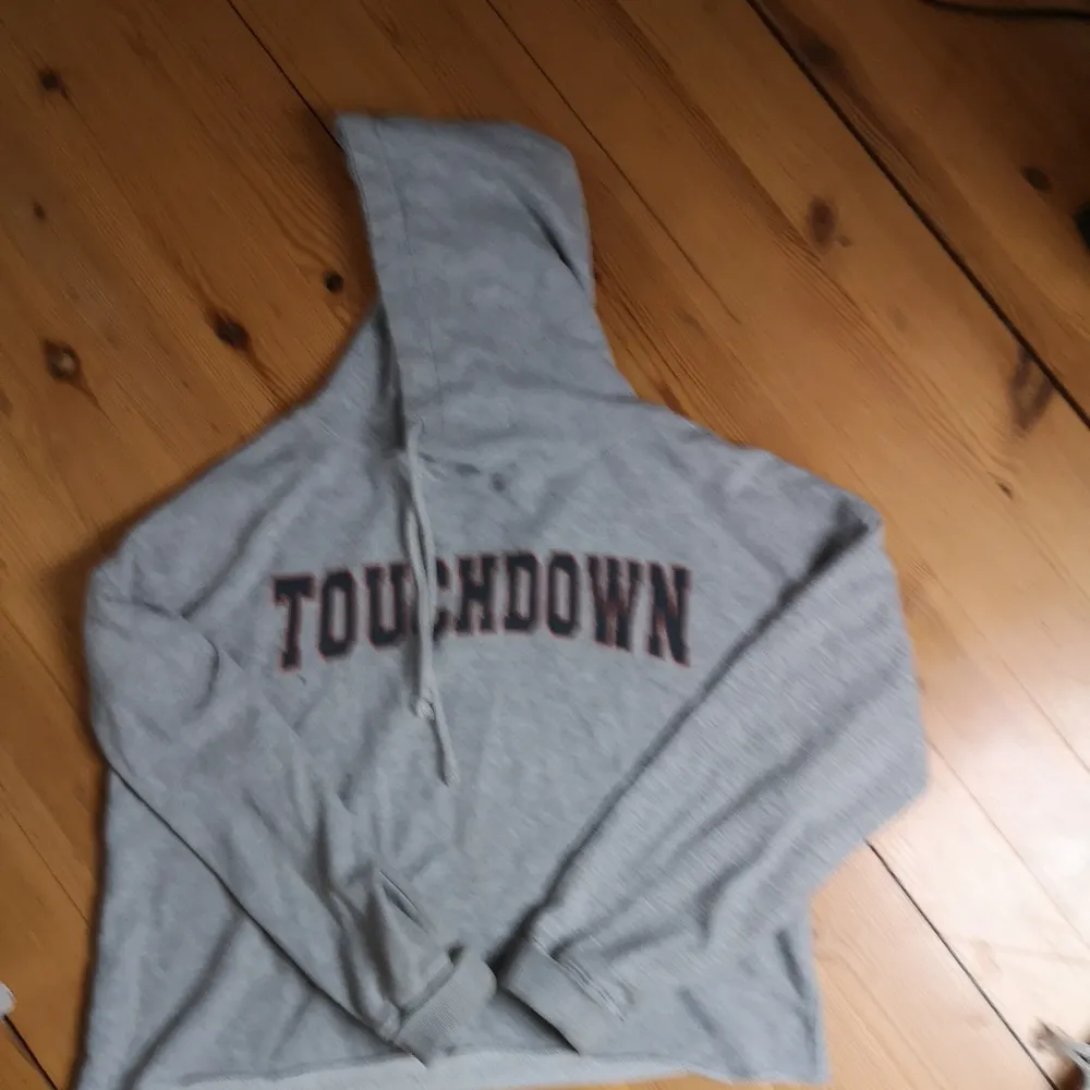 Hoodie från 2018, kan inte längre köpas i butik. . Hoodies.