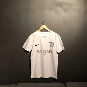 PSG Balmain  - Finns i olika färger och storlekar 