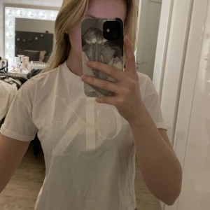 Calvin Klein t-shirt  - T-shirt från Calvin Klein