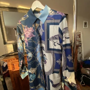 Klänning  - Inkl frakt