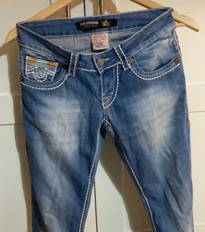True religion jeans - Ett par true religion jeans storlek 27. Bra skick.