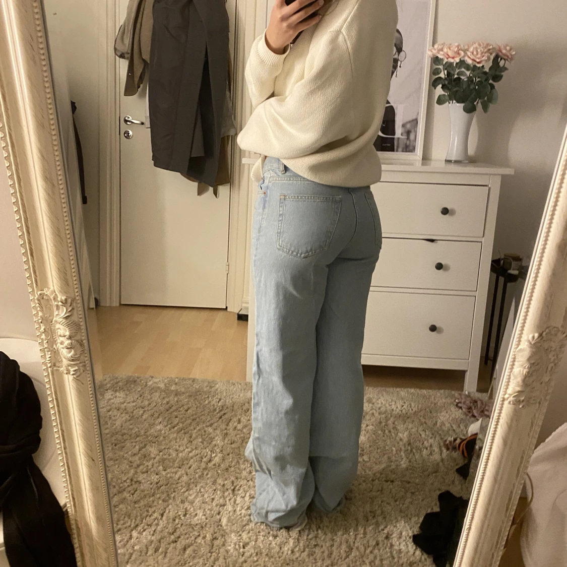 Ljusblåa jeans raka low waist - 90