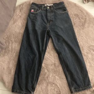 Polar big boys  - Säljer mina mörkblåa polar big boys i bra skick, lite rippade längst ner där bak men annars i riktigt bra condition