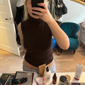 Tröja - Jättefin mörkbrun tröja!!