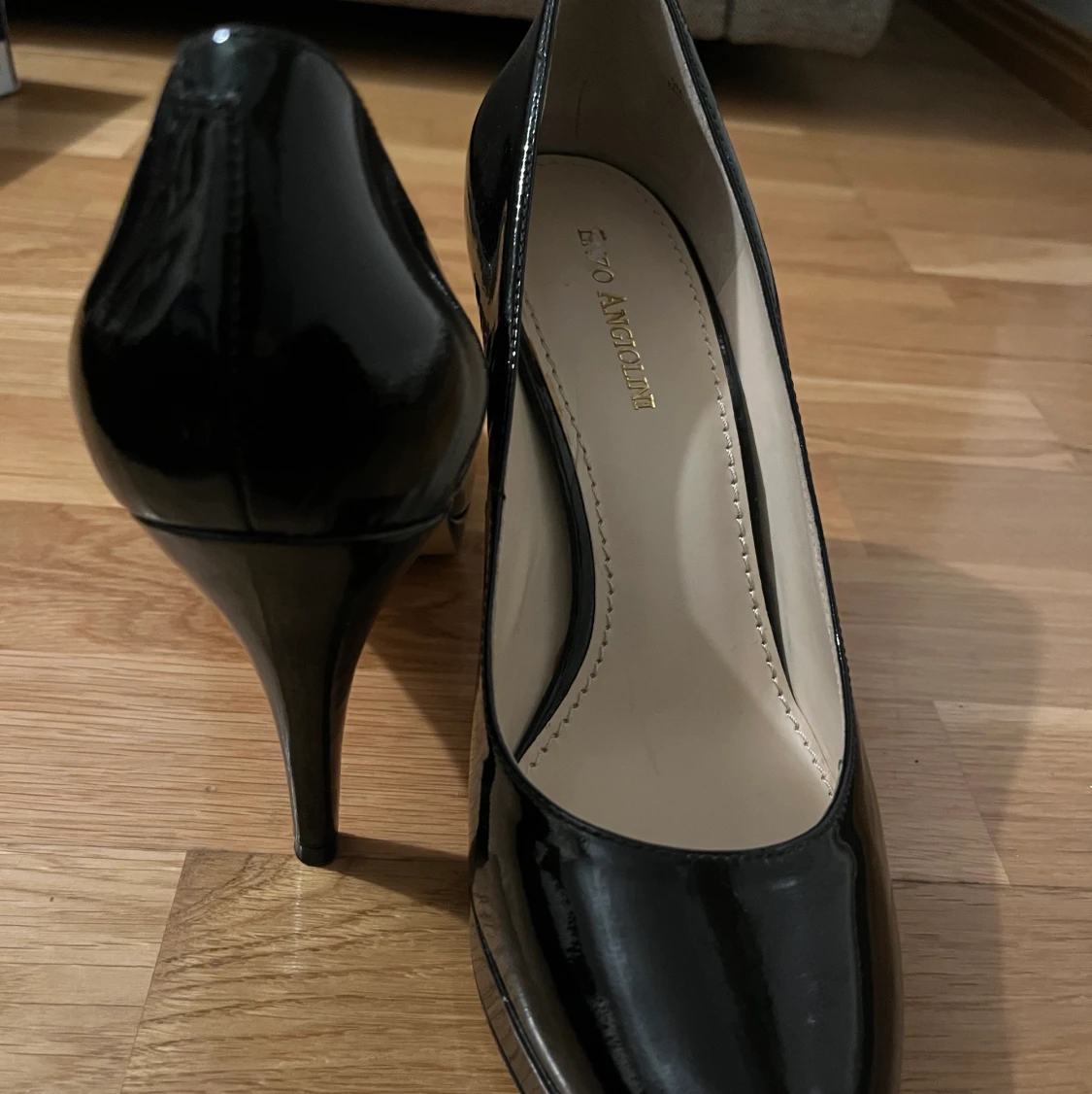 Enzo Angiolini klackar - 90