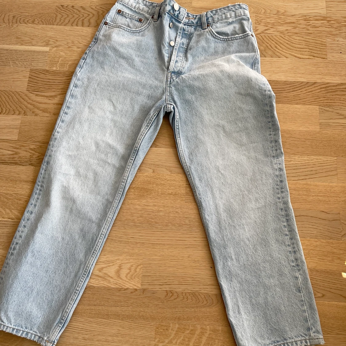 Ljusblå Jeans