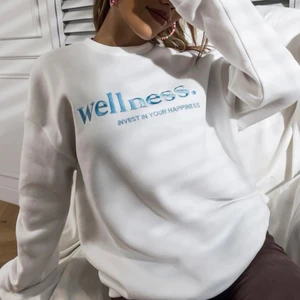 Sweatshirt - Jätte fin och ordentlig sweatshirt, perfekt till våren! Strl S. Knappt använd