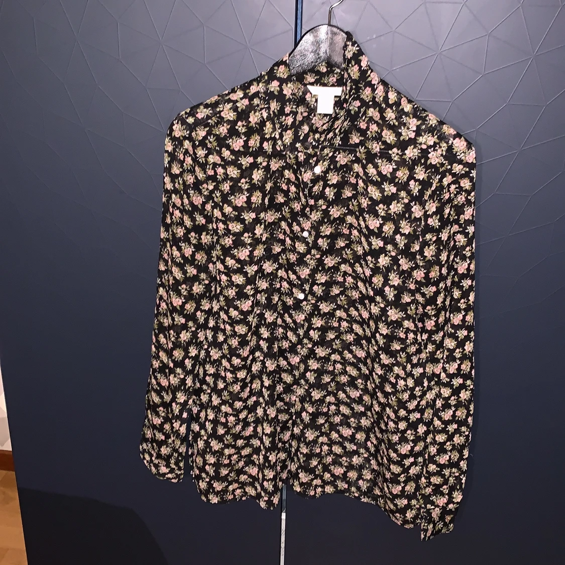 Blommig blus från h&m - 90