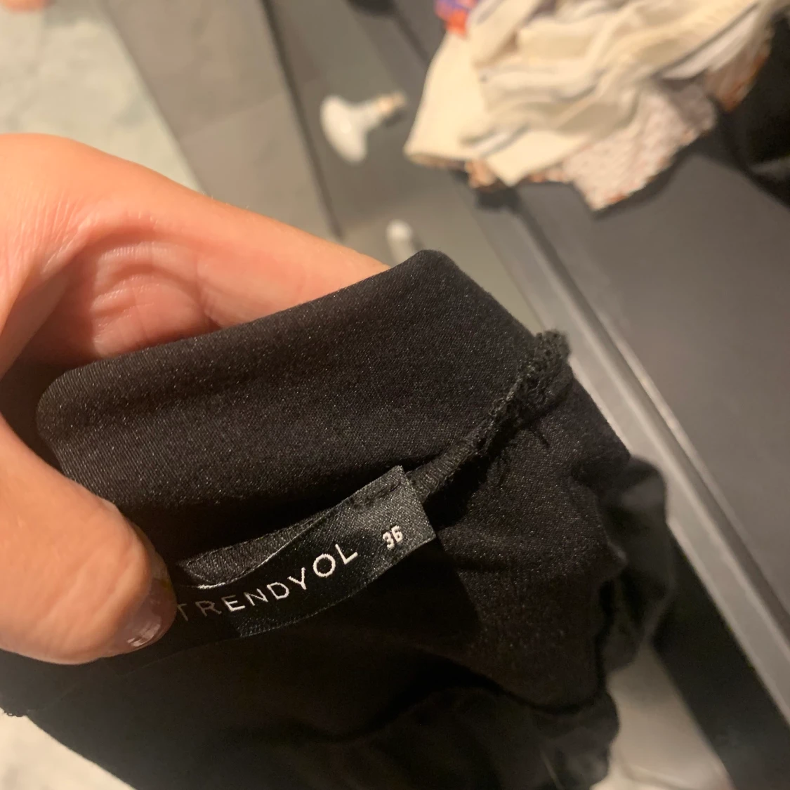 Ballongklänning från Nelly  - 91