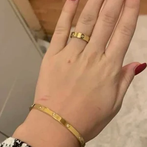 Bangle and ring  - Waterproof, non allergic ring size 7 