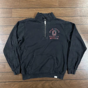 Vintage champion Ohio state Half zip - Snygg vintage tröja i storlek L! Zip grejen är borta! Använd gärna köp nu!