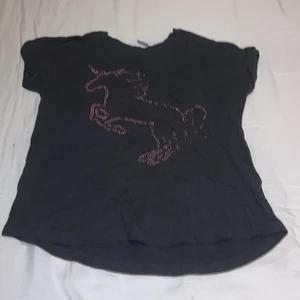 En t-shirt - En jättefin häst t-shirt