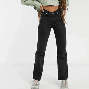 🥰 - Jeans från weekday, slitna men fortf snygga