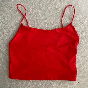 Cropped tops from bershka in size Xsmall. Worn a few times. Selling all of them for 50kr or one for 20:-