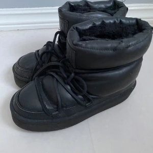 Storlek 37 - Inprincip oanvända skor från hm i storlek 37