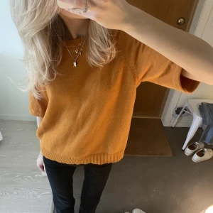 Stickad tshirt  - Såå fin stickad tröja från only🥰