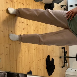 Jeans  - Passar mig inte längre men super bra kavlitet ✨💕