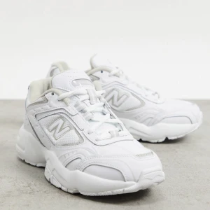 New Balance  - Storlek 37.5