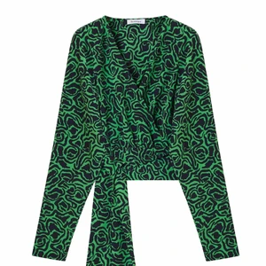 Blus fr Rodebjer - Använd 1 gång. Strl 38 men passar mig som är xs/s