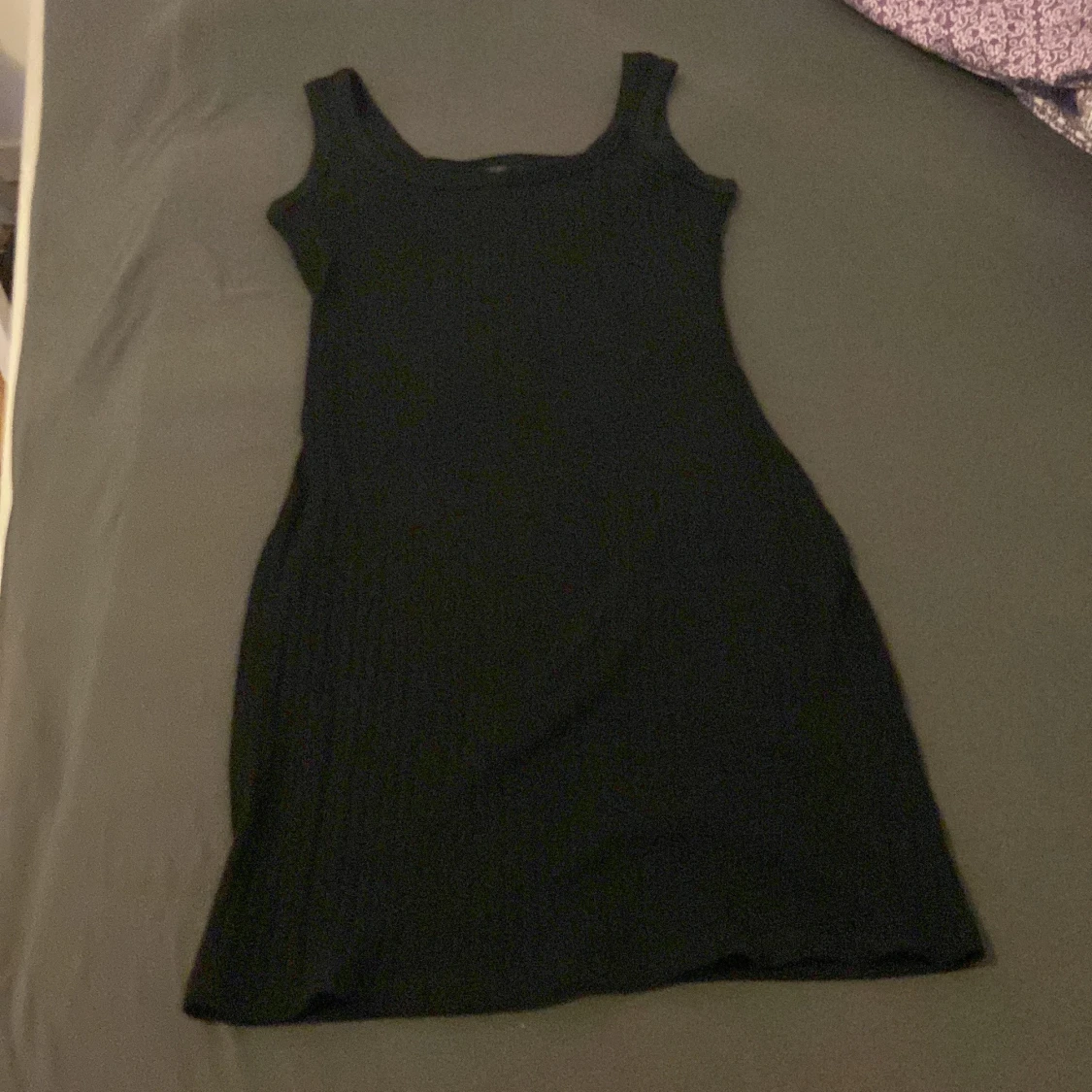 Kort, tajt men samtidigt Stretch i klänning - 90