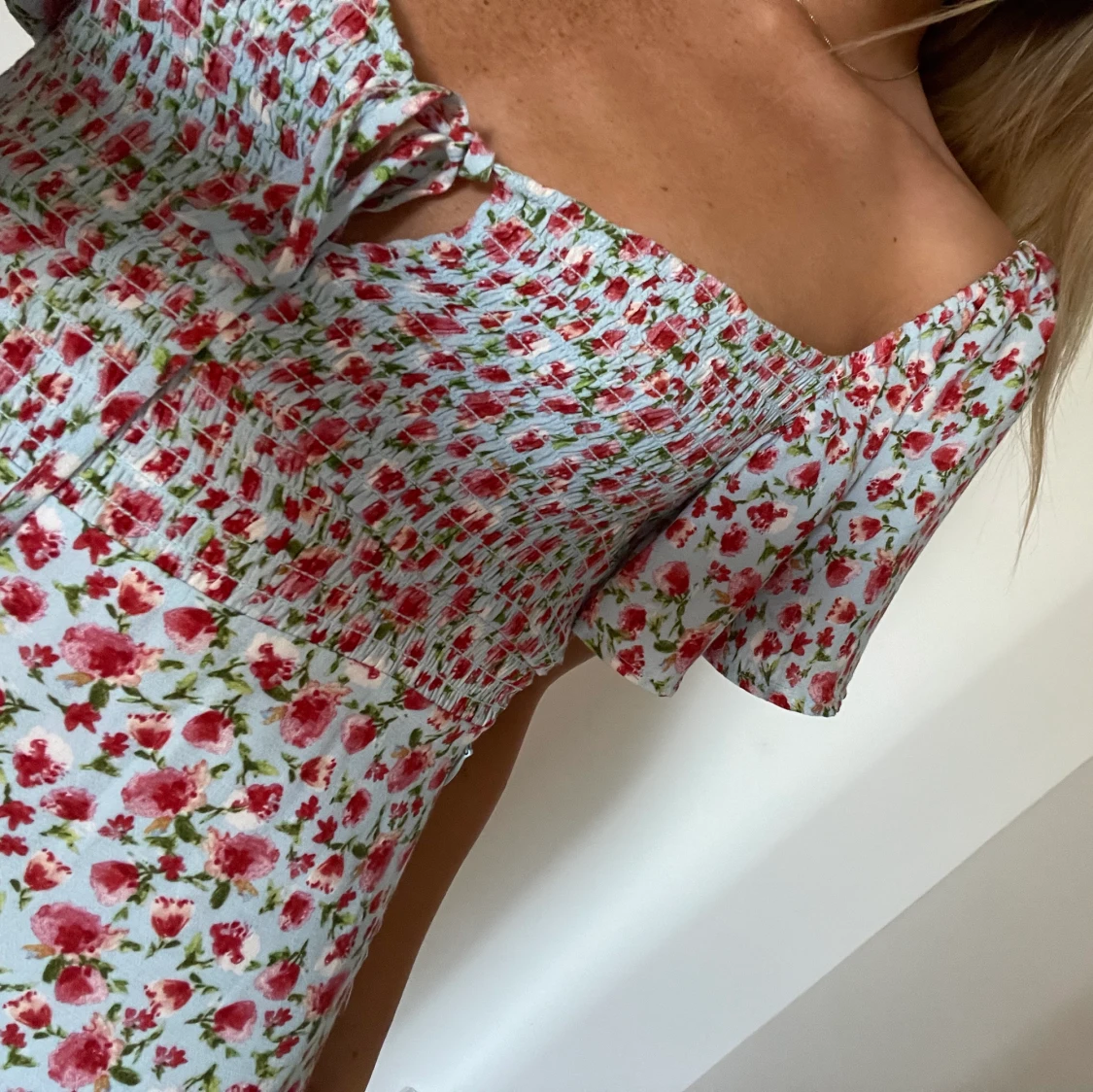 Lång blommig klänning  - 91