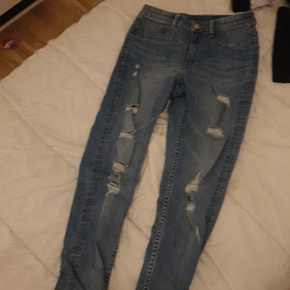 Ett par skinny jeans endast provad. Jeans & Byxor.