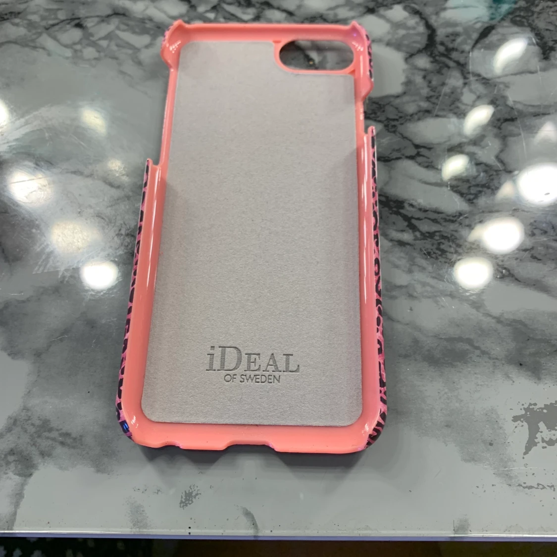 Ideal of sweden ska iPhone 8 - 90