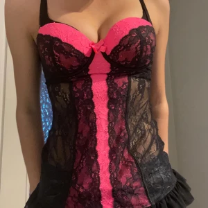 korsett - AS snuff korsett top från beyond Retro!!!❤️‍🔥💓 använd en gång så toppen skick! Skriv frågor o läs bio💖