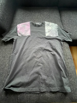 Raf simons tröja - Storlek S Aldrig använd Nypris 1800kr Mitt pris 450kr