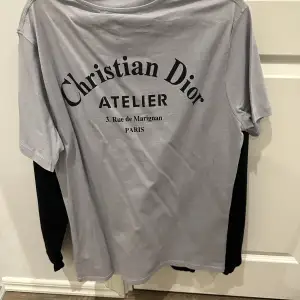 Christian dior T-shirt  Size M Cond 9/10 Tags finns