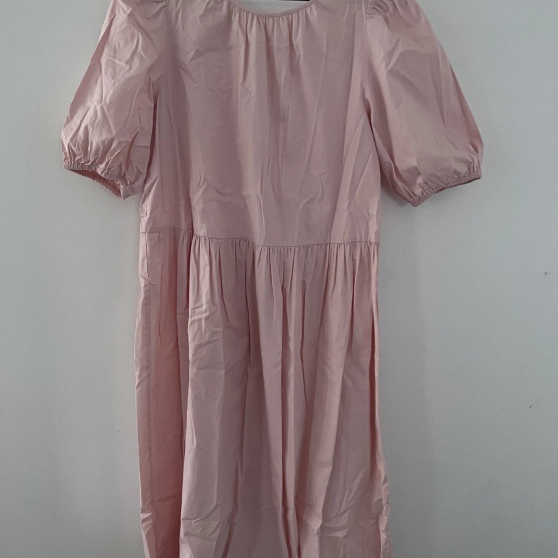 ljusrosa sommarklänning 