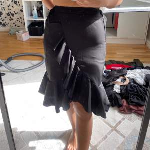 Svart kjol från shein, aldrig använd